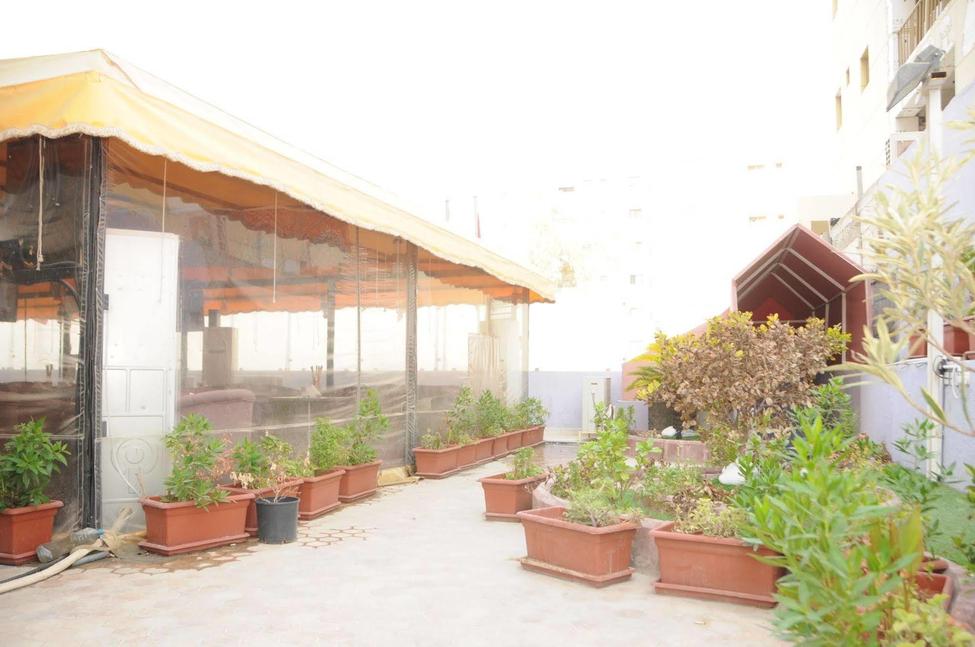 Al Muhanna Plaza Salmiya Old Souk Koweït Extérieur photo